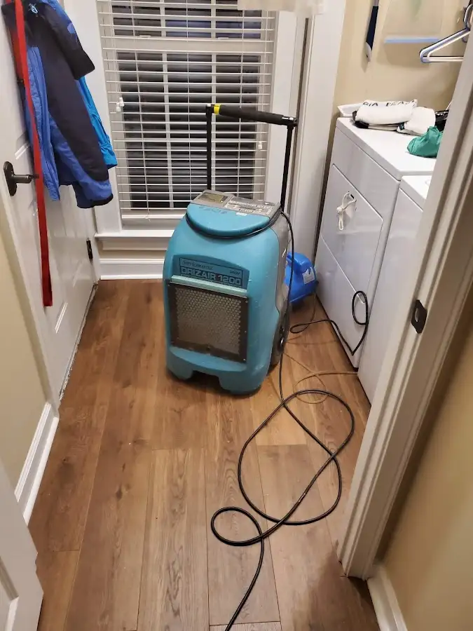 Commercial dehumidifier deployed for Crawl Space Restoration in Woodburn